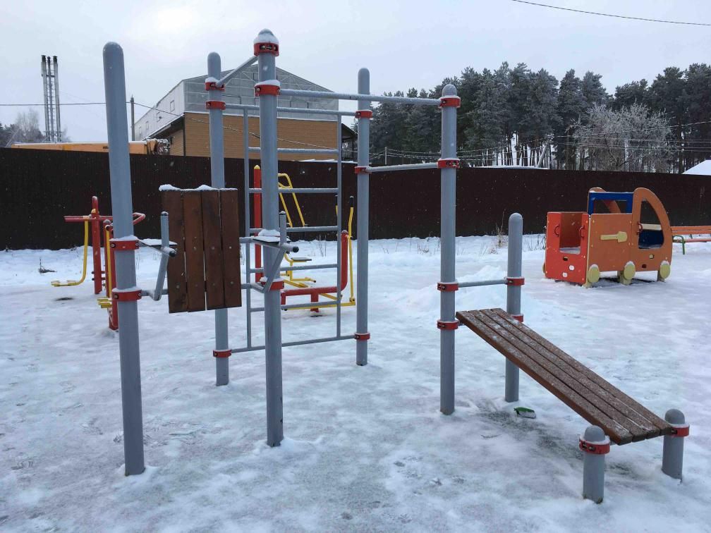 Outdoor Gym - Voroninskoe - Voroninskoe - Calisthenics Park - 141642 - Russia - Spot