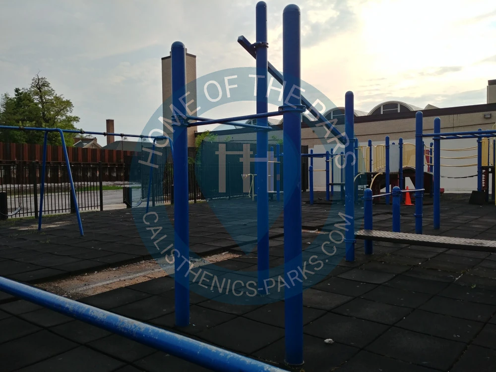 Chicago - Outdoor Exercise Park at Joseph Brennemann School - United States - Spot