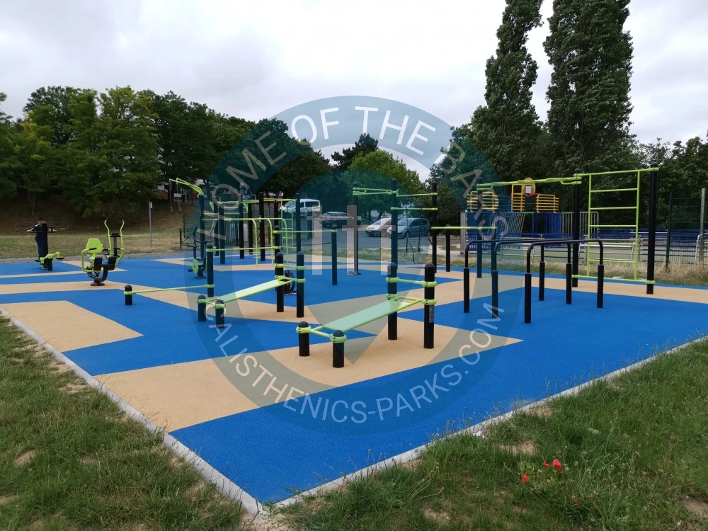 Calisthenics Stations - Étampes - Espace calisthenics Etampes - France - Spot