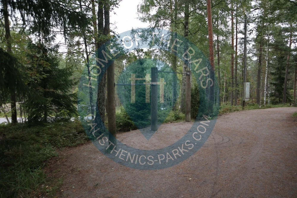 Fitness Park - Espoo - Haikaranpesä fitness trail - Finland - Spot