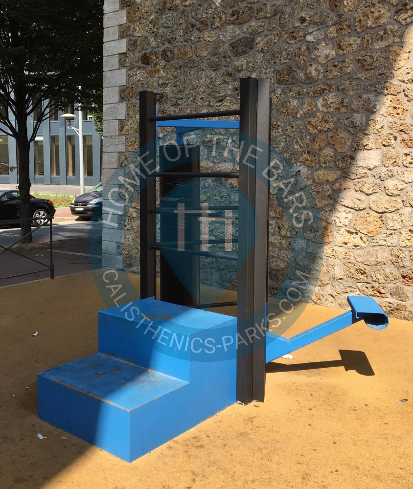 Issy-les-Moulineaux - Outdoor Fitness Corner - Les Arches d'Issy - France - Spot
