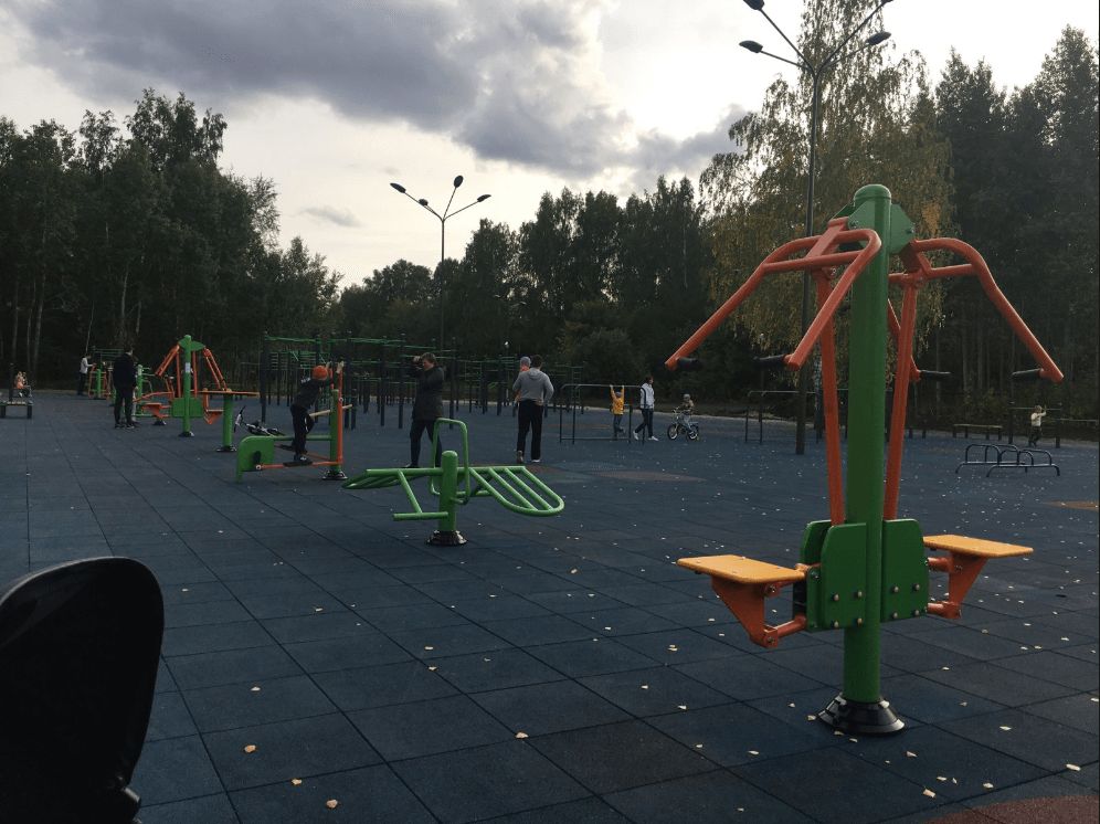 Outdoor Gym - Tyumen - Tyumen - Street Workout Park - Улица Барнаульская - Russia - Spot