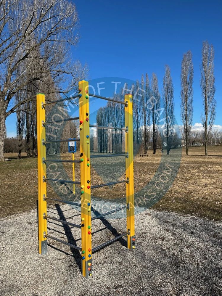 Calisthenics park in Via Raimondo d'Aronco, Pasian di Prato, Udine, Friuli-Venezia Giulia, 33037, Italia