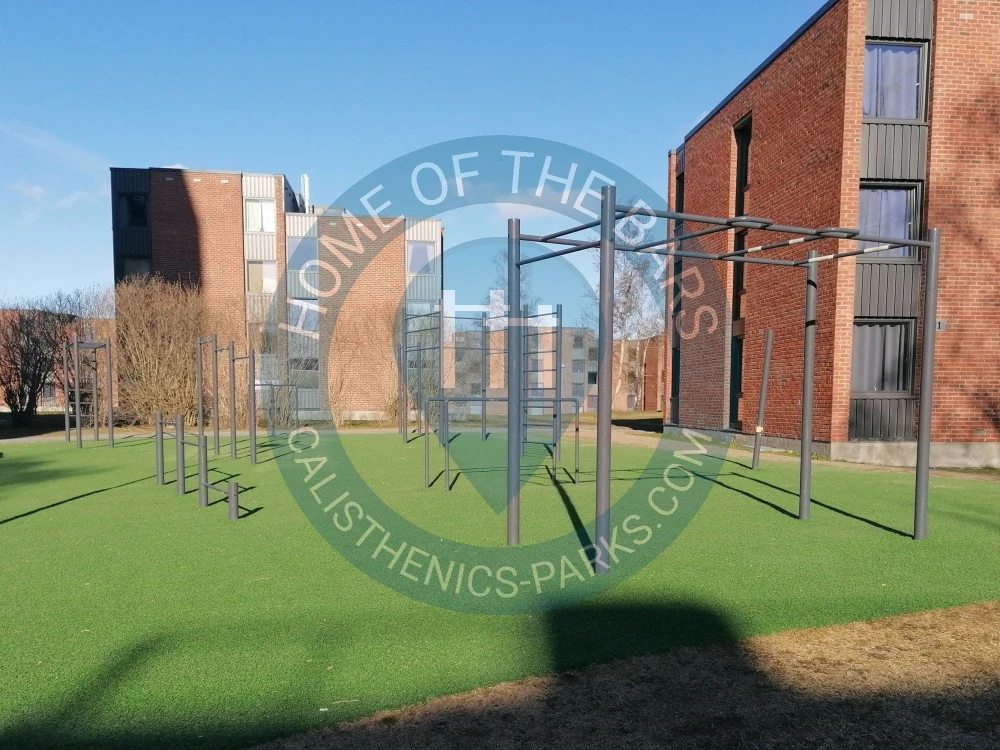 Calisthenics park in Tufteparken Moholt Trimpark, Herman Krags veg, Moholt studentby, Moholt Vestre, Lerkendal, Trondheim, Trøndelag, 7050, Norge