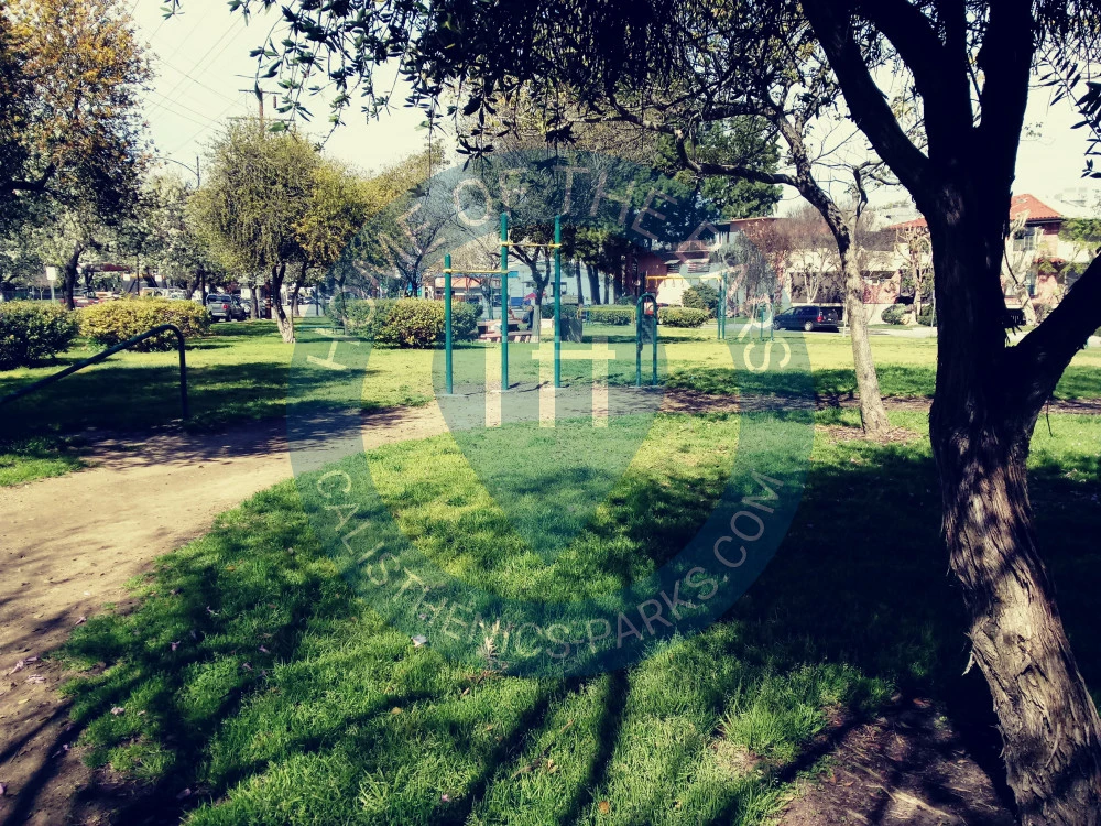 North Hollywood - Calisthenics Exercise Stations - Witnall Highway - United States - Spot