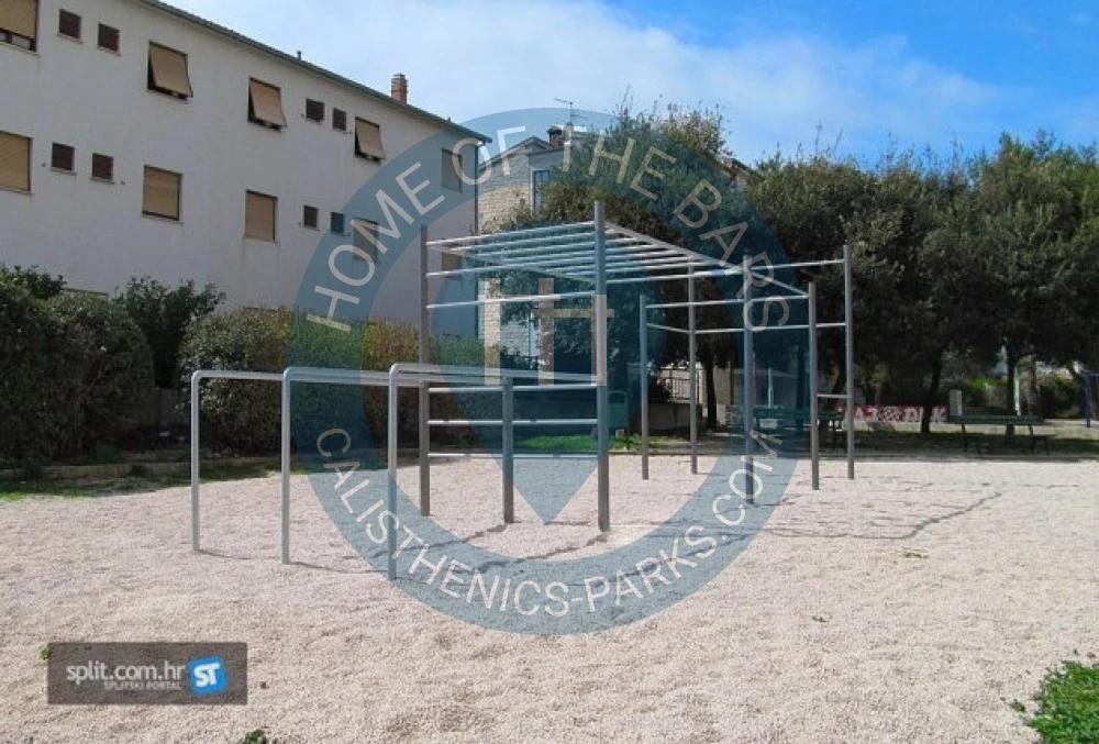 Pujanke (Split) - Street Workout Equipment - Tijardovićeva - Croatia - Spot