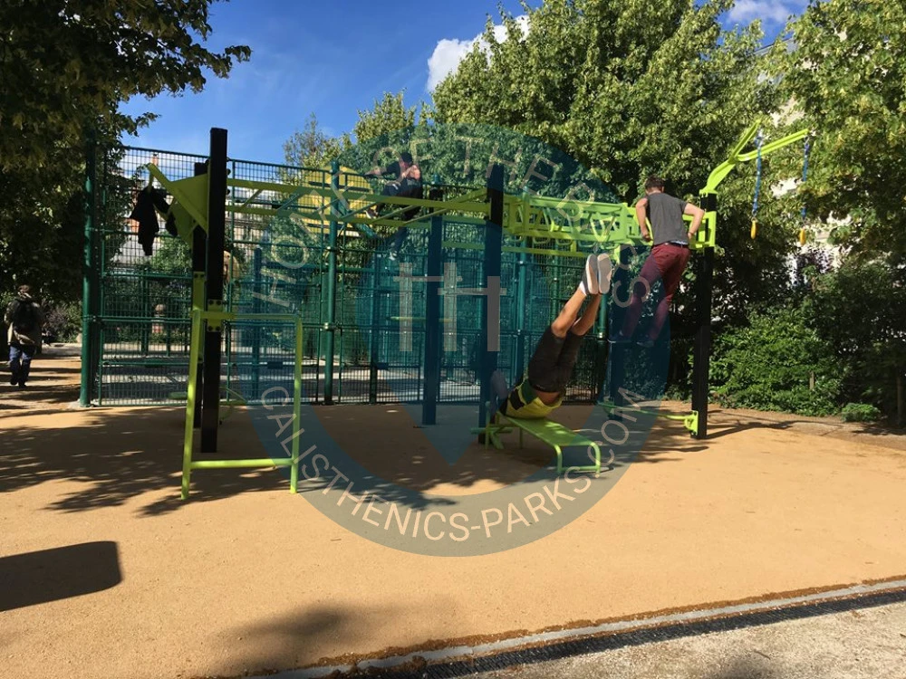 Calisthenics park in Quartier du Bel-Air, Paris 12e Arrondissement, Paris, Île-de-France, France métropolitaine, 75012, France