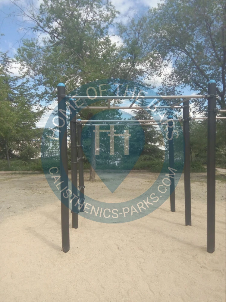 San Fernando de Henares - Calisthenics Park - Perú-parque Salvador Allende - Spain - Spot