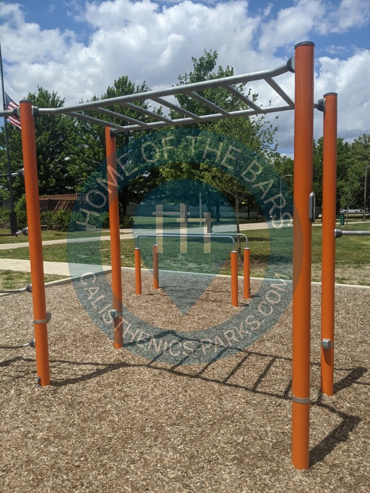 Calisthenics park in 4292, West 85th Street, Clarkdale, Ashburn, Chicago, Lake Township, Cook County, Illinois, 60652, United States