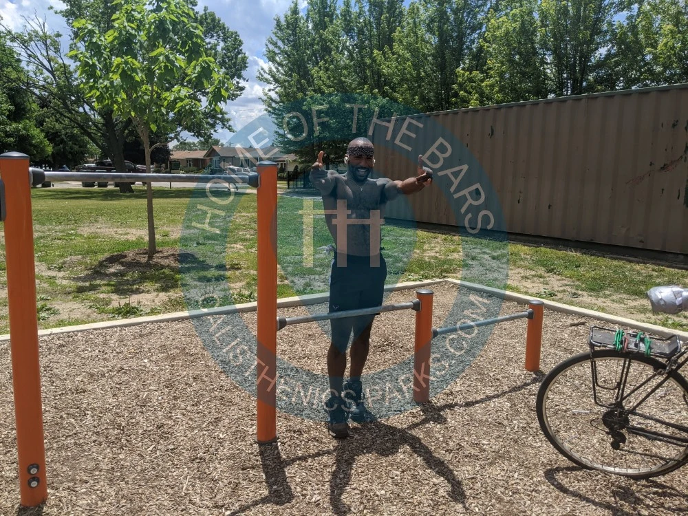 Calisthenics park in 4292, West 85th Street, Clarkdale, Ashburn, Chicago, Lake Township, Cook County, Illinois, 60652, United States