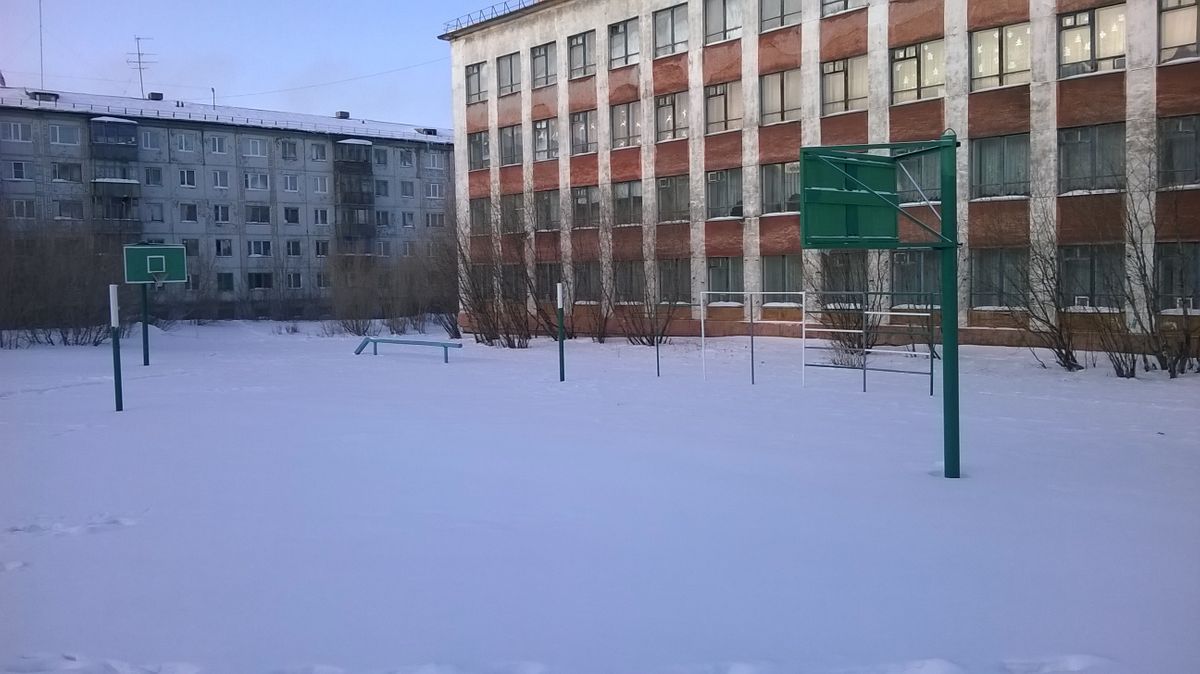 Outdoor Gym - Vorkuta - Vorkuta - Street Workout Park - Улица Возейская - Russia - Spot