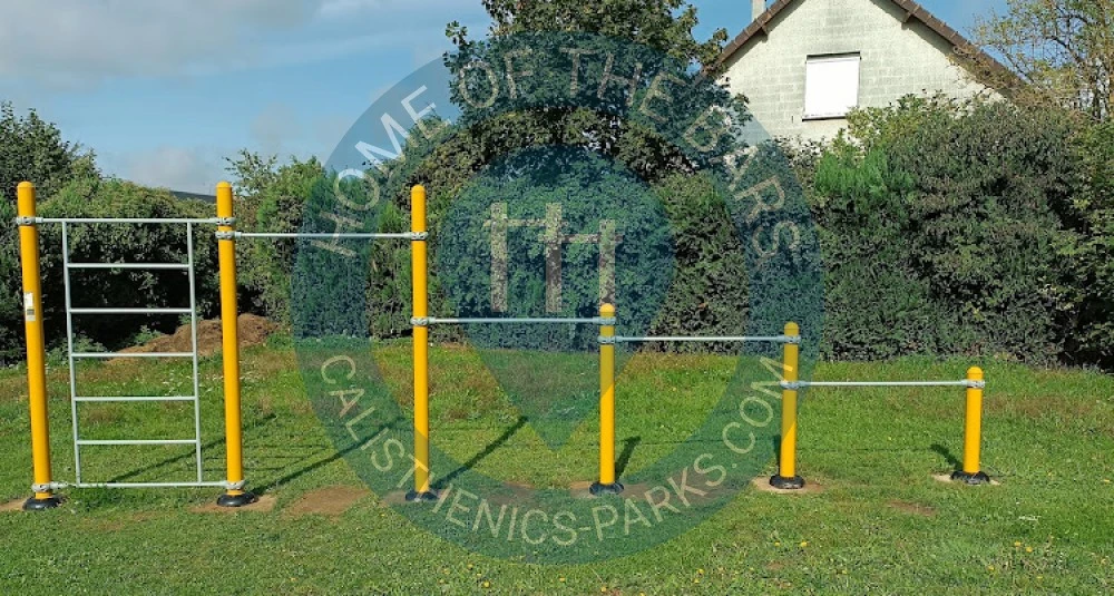 Outdoor Gym - Roye - Street workout Roye - Parc André Coël - France - Spot