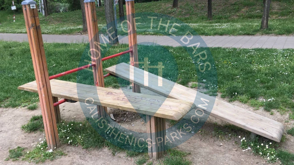 Calisthenics park in 14, Via Caduti di via Fani, San Donato, San Donato-San Vitale, Bologna, Emilia-Romagna, 40127, Italia