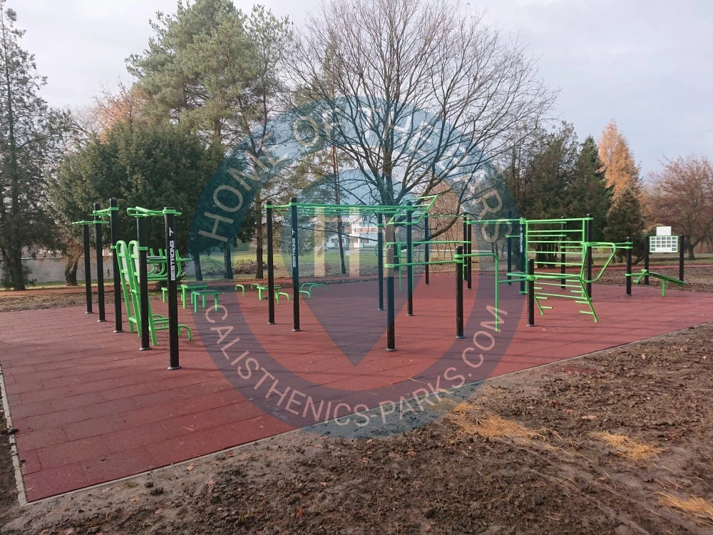 Calisthenics Facility - Mohács - Calisthenics parks - Mohacs, Szelso utca - Hungary - Spot