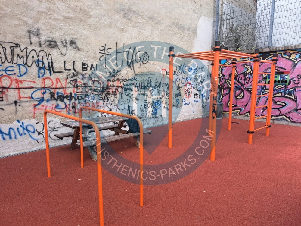 Calisthenics park in 
Address
                                    Herklotzgasse 26, 1150 Vienna, Austria
                            