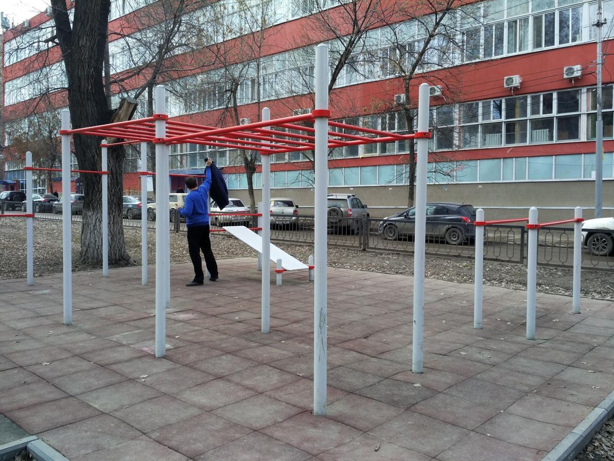 Outdoor Gym - Saratov - Saratov - Street Workout Park - EPAM Systems - Russia - Spot