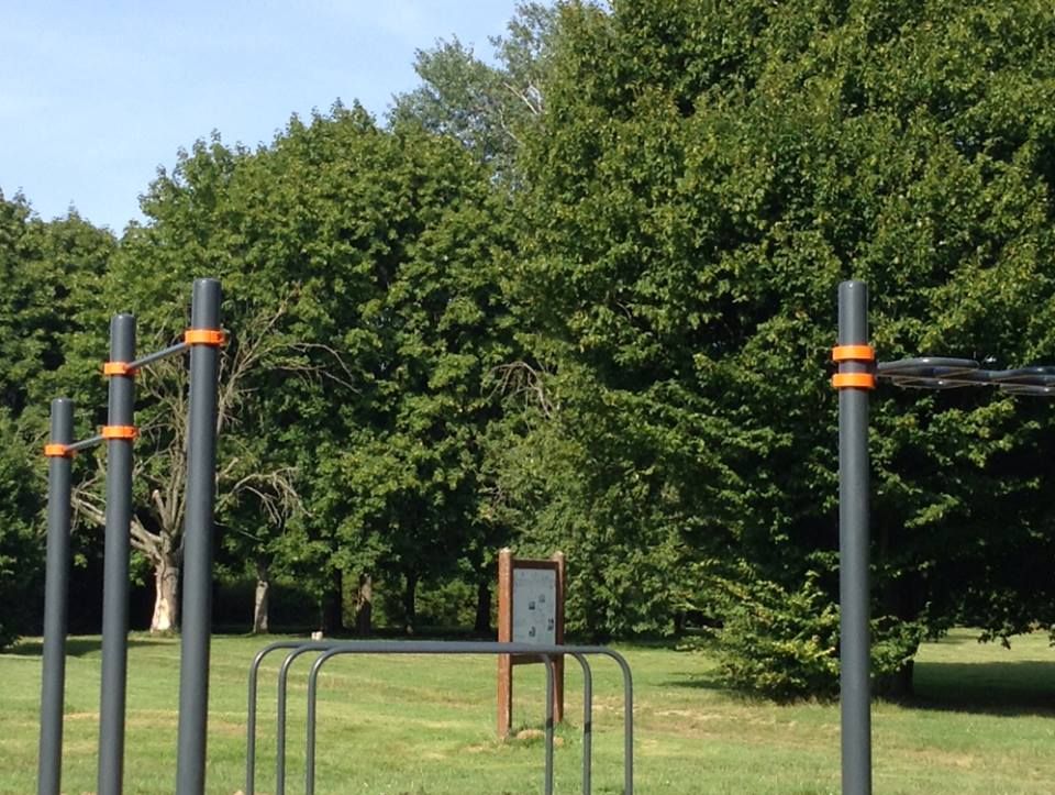 Outdoor Gym - Périgny - Périgny - Street Workout Park - Route De Brie Comte Robert - France - Spot