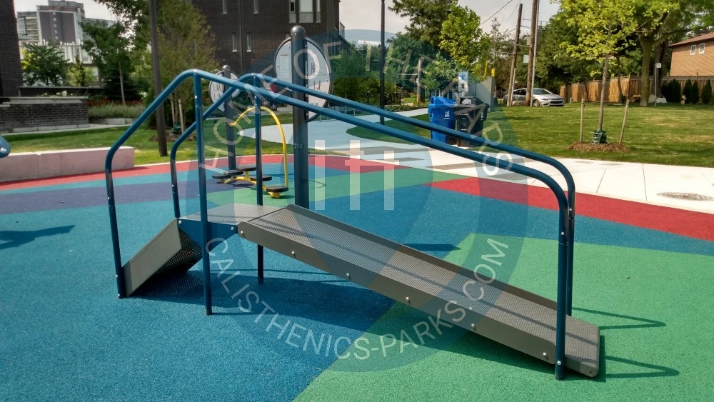 Calisthenics Facility - Toronto - Fairview Calisthenics Park - Canada - Spot