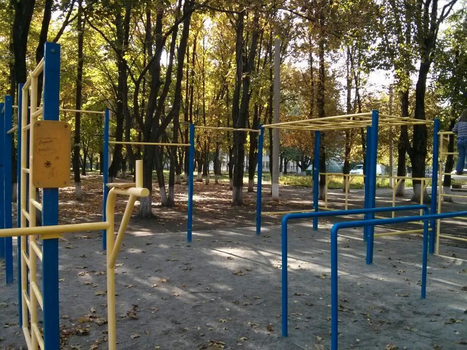 Exercise Park - Kharkiv - Kharkiv - Street Workout Park - Школа №70 - Ukraine - Spot