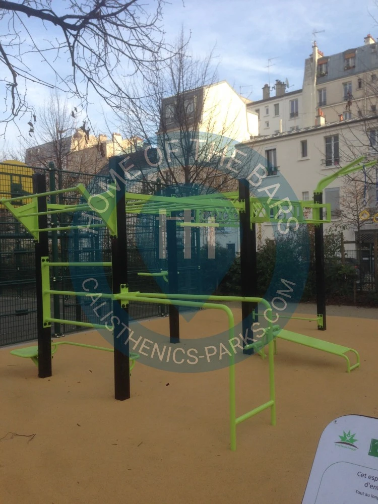 Paris 17e Arrondissement - Calisthencis Equipment - Square Boulay-Level - France - Spot