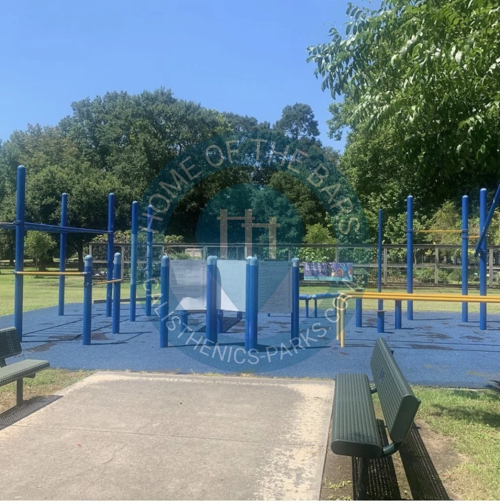 Fitness Facility - Metairie - Outdoor Gym Lasalle Park - United States - Spot