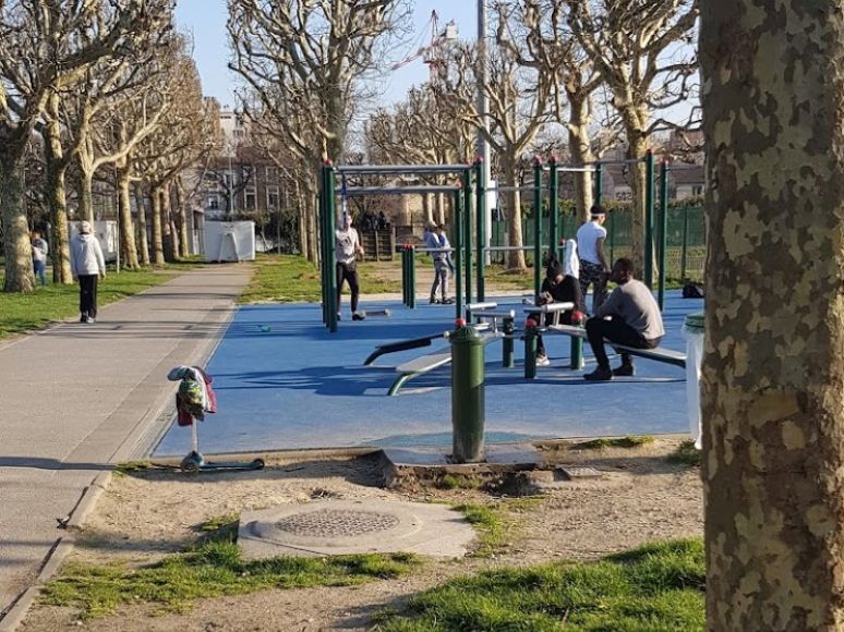 Paris - Street Workout Park - Porte d'Ivry - France - Spot