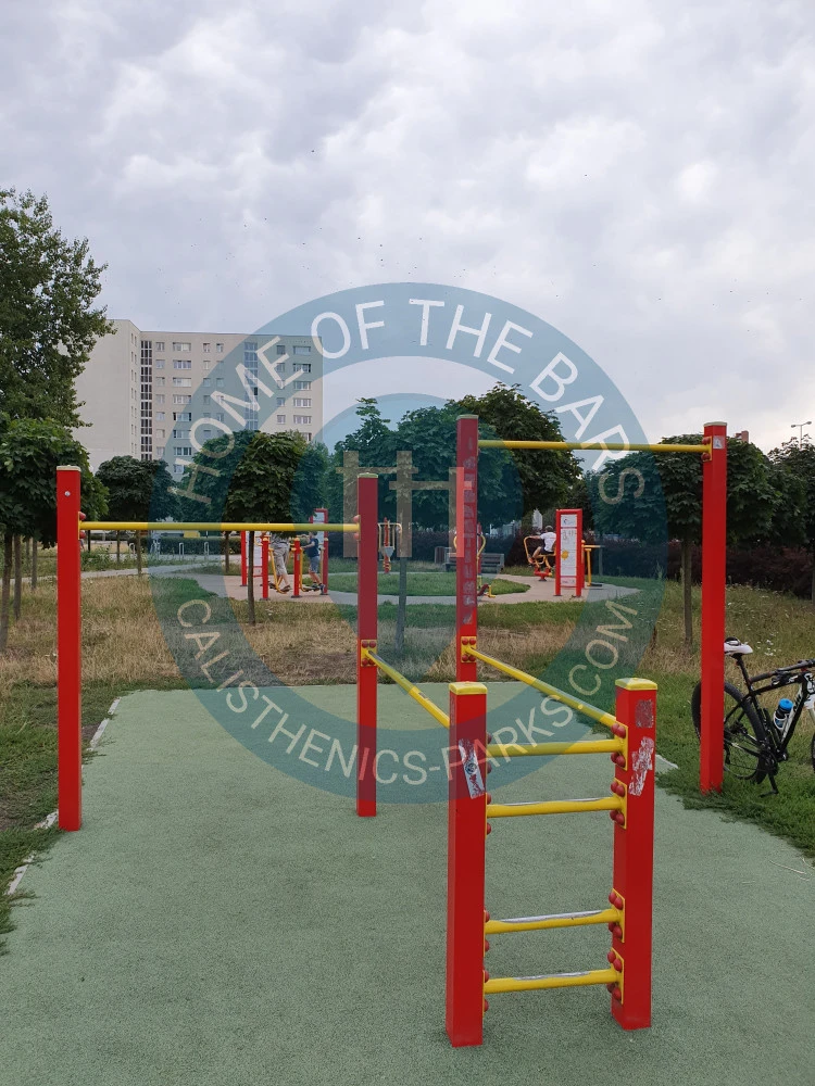 Exercise Park - Warsaw - Metro Imielin Outdoor Gym - Poland - Spot