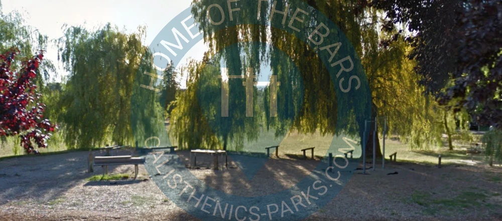 Vancouver - Fitness Trail - Douglas Park - Canada - Spot