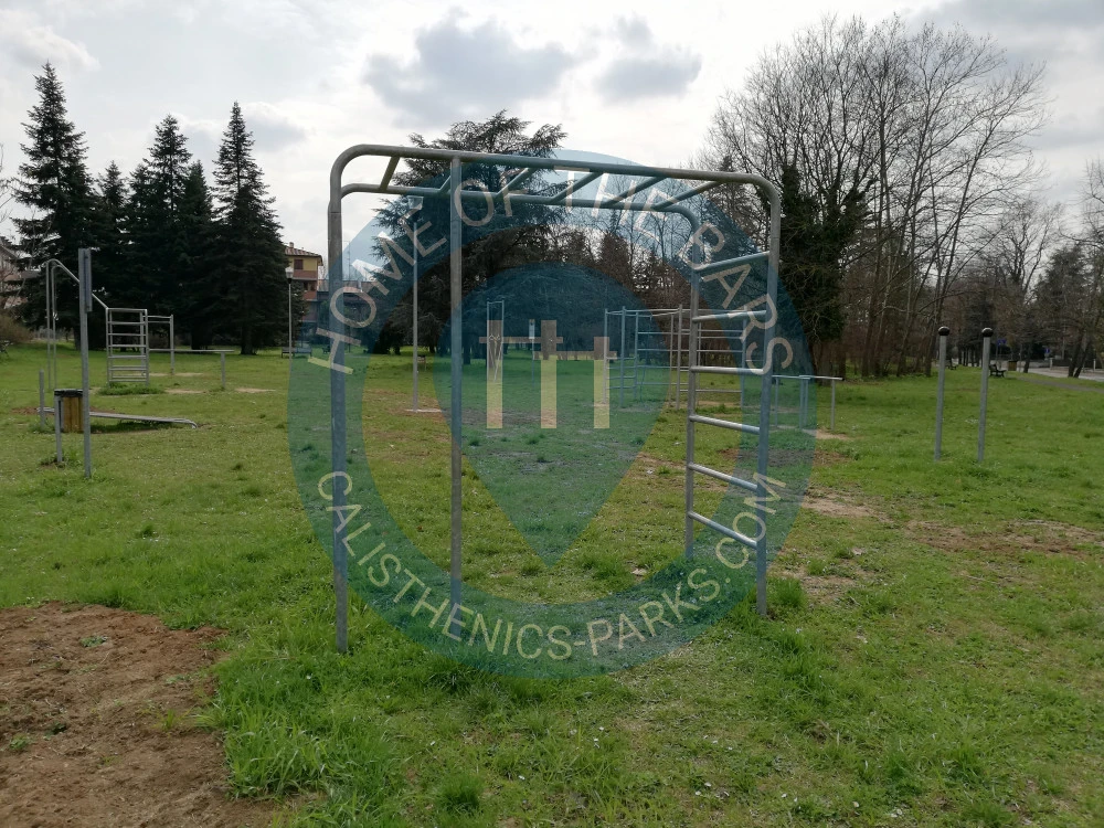 Calisthenics park in 485, Via Vignolese, Spilamberto, Unione di comuni Terre di Castelli, Modena, Emilia-Romagna, 41057, Italia
