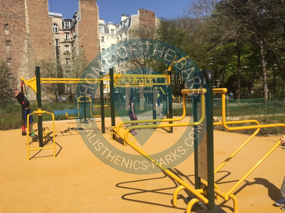 Paris - Outdoor Exercise Station - Square du Clos-Feuquières - France - Spot