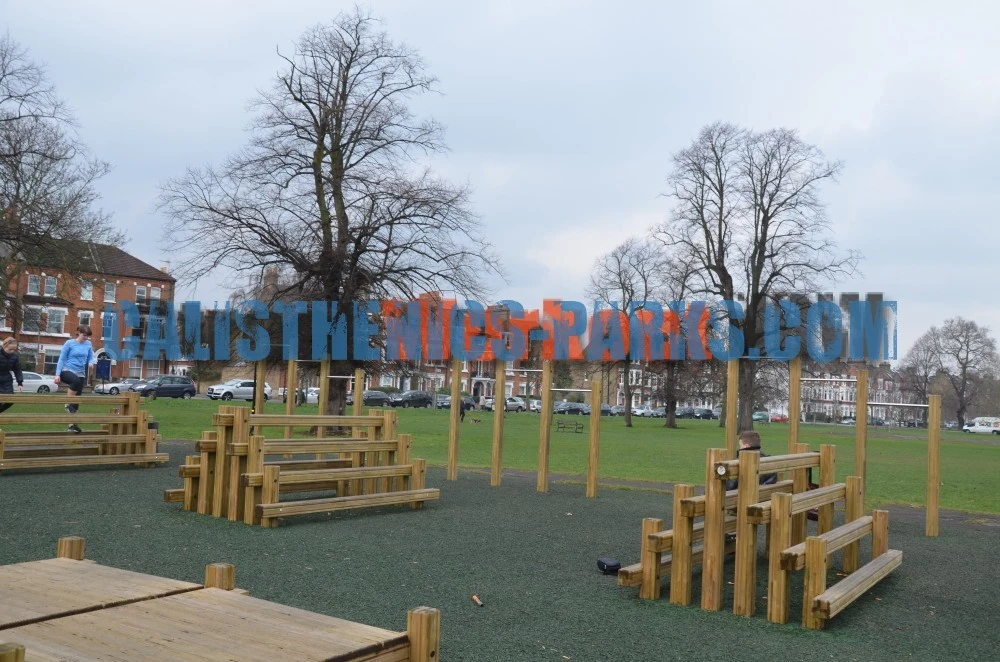 London – Street Workout Park – Clapham Common - United Kingdom - Spot