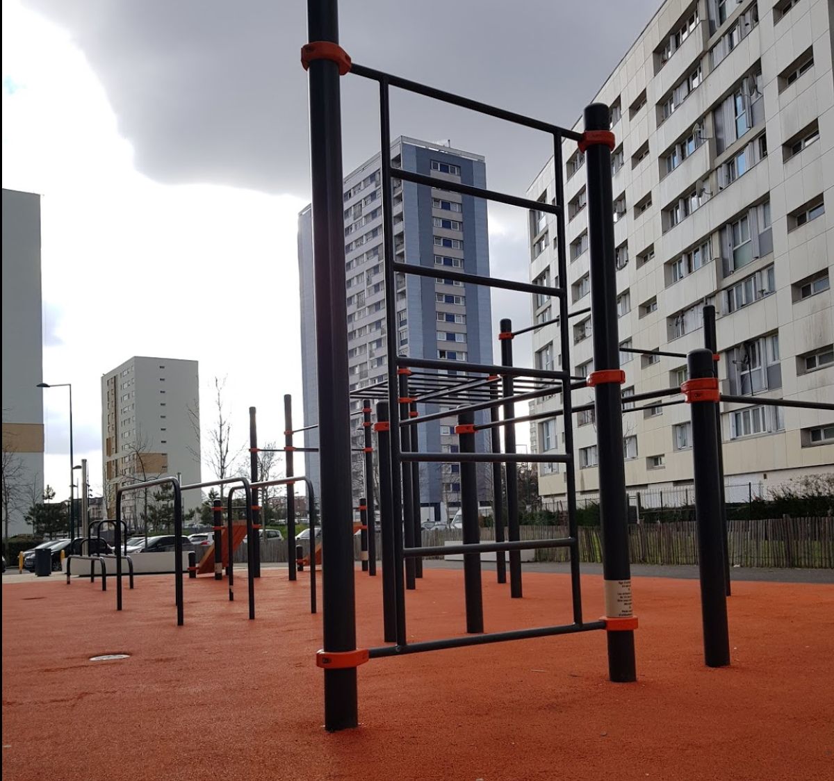 Saint-Denis - Street Workout Gym - Rue Romain Rolland - France - Spot