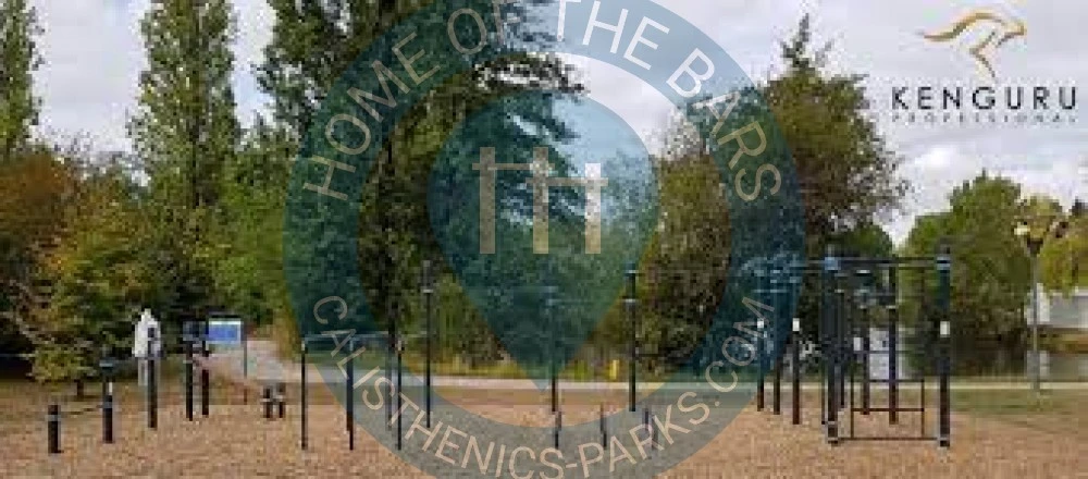 Calisthenics park in Centre aquatique du Lac - piscines et saunas, Avenue de Grammont, Bergeonnerie, Tours, Arrondissement de Tours, Indre-et-Loire, Centre-Val de Loire, France métropolitaine, 37000, France