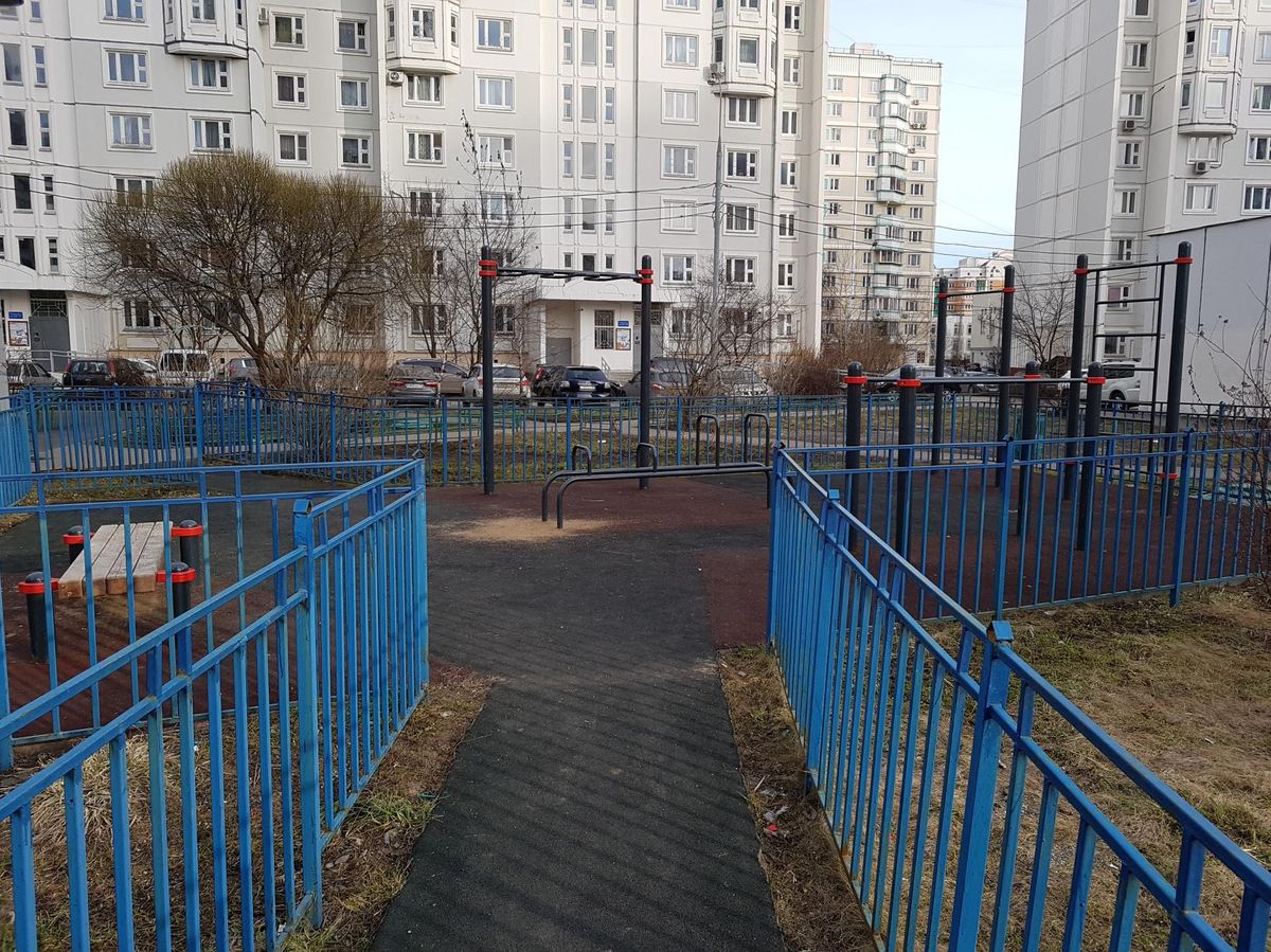 Calisthenics park in 19 к1, Скобелевская улица, Бутово, район Южное Бутово, Москва, Центральный федеральный округ, 117624, Россия
