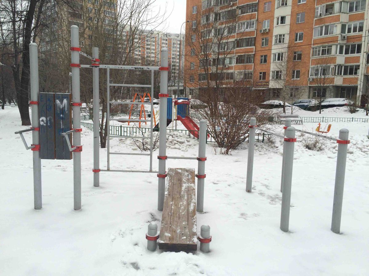 Outdoor Gym - Moscow - Moscow - Street Workout Park - Ялтинская Улица - Russia - Spot
