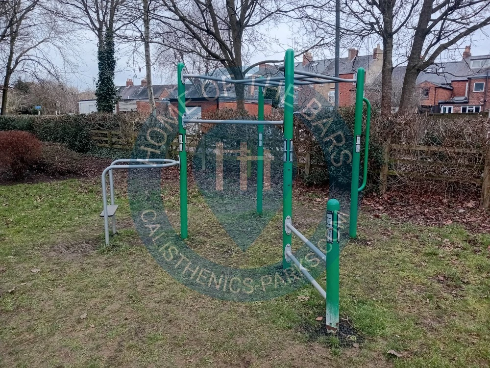Outdoor gym - Banbury - Calisthenics workout - United Kingdom - Spot