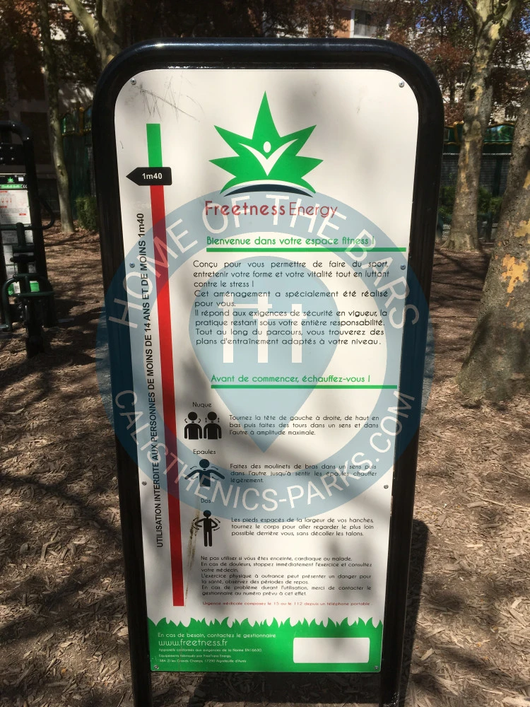 Paris - Outdoor Gym - Parc Georges Brassens - France - Spot