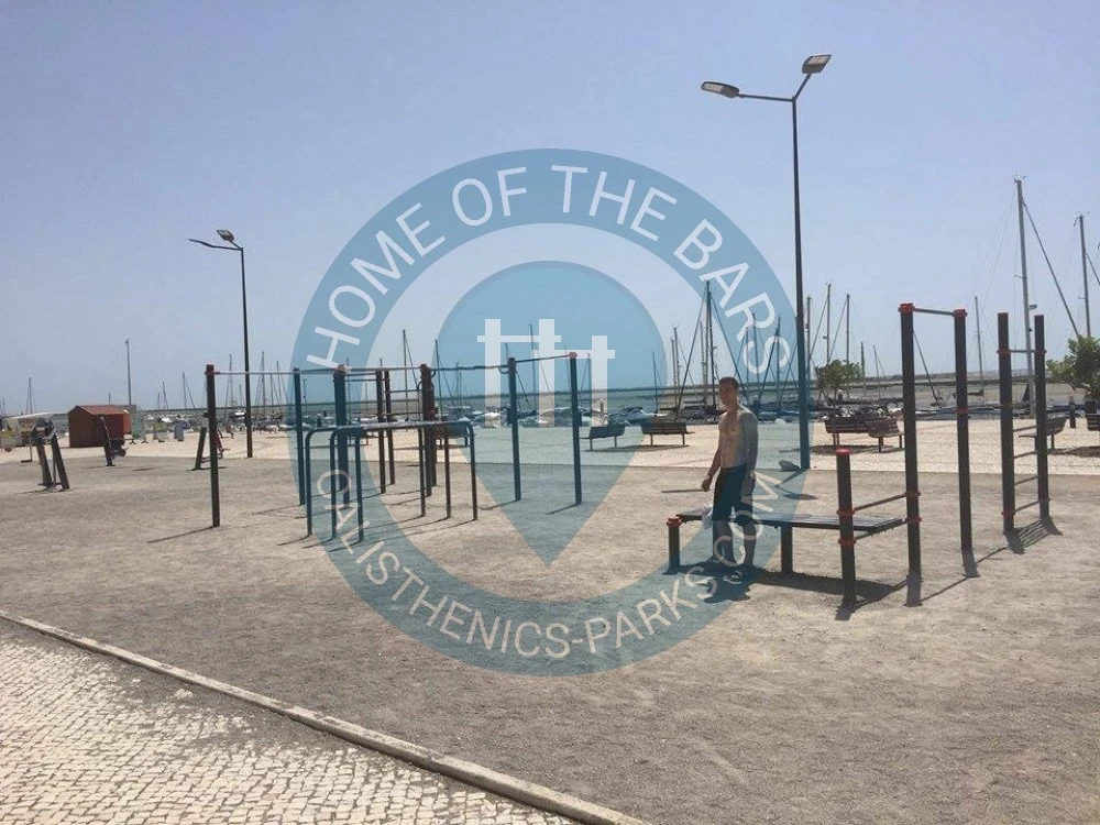 Calisthenics park in Parque com ginásio ao ar livre, Avenida 5 de Outubro, Olhão, Faro, 8700-339, Portugal