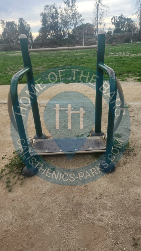Calisthenics park in Hollywood Freeway, Los Angeles, Los Angeles County, CAL Fire Contract Counties, California, 91605, United States