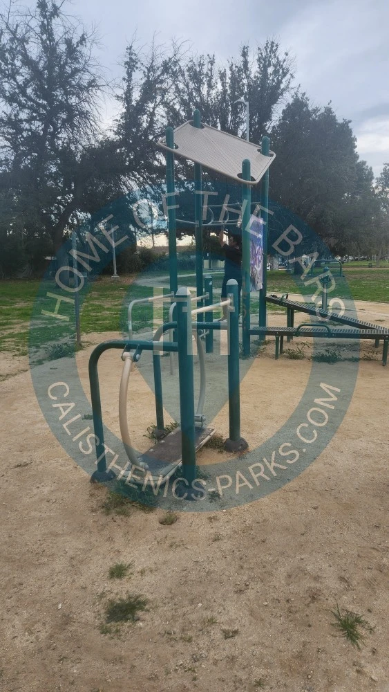 Calisthenics park in Hollywood Freeway, Los Angeles, Los Angeles County, CAL Fire Contract Counties, California, 91605, United States