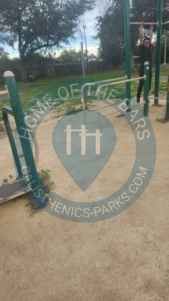 Calisthenics park in Hollywood Freeway, Los Angeles, Los Angeles County, CAL Fire Contract Counties, California, 91605, United States