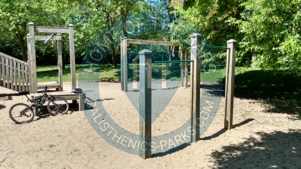 Calisthenics park in 16, Thorny Vineway, Don Valley North, North York, Toronto, Golden Horseshoe, Ontario, M2J 2P9, Canada