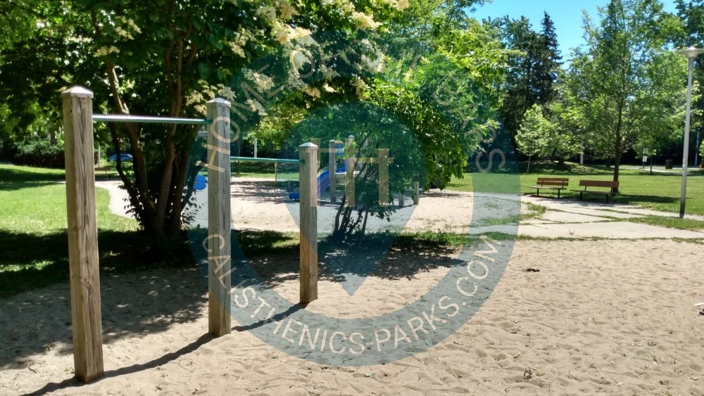 Calisthenics park in 16, Thorny Vineway, Don Valley North, North York, Toronto, Golden Horseshoe, Ontario, M2J 2P9, Canada