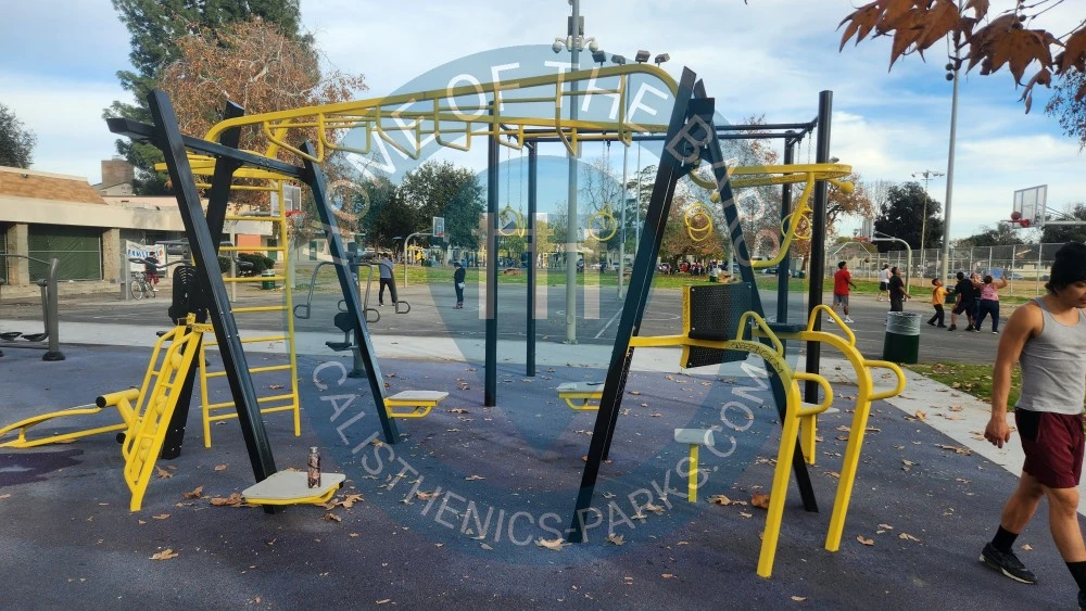 Calisthenics park in Valley Plaza Recreation Center, 12240, Archwood Street, Valley Glen, Los Angeles, Los Angeles County, CAL Fire Southern Region, California, 91606, United States