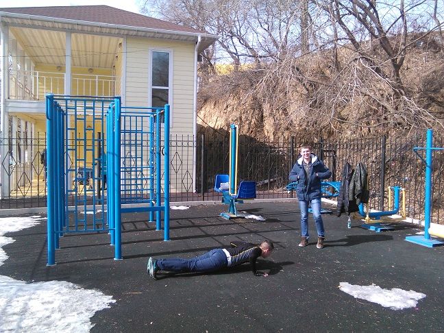 Outdoor Gym - Vladivostok - Vladivostok - Calisthenics Park - С/К  Молодежный - Russia - Spot