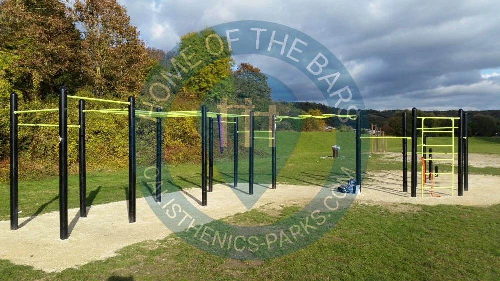 Mantes-la-Jolie - Calisthenics Equipment - La Seine - France - Spot
