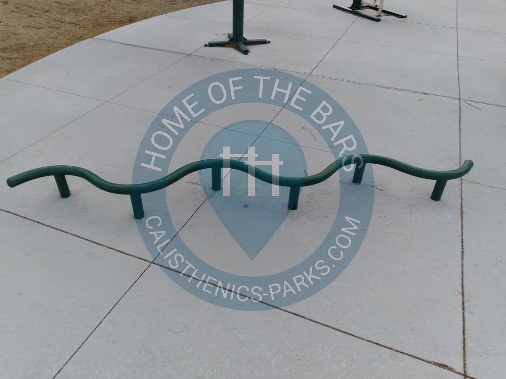 Public Pull Up Bars - Las Vegas - Outdoor Calisthenics Raptor Play Park - United States - Spot