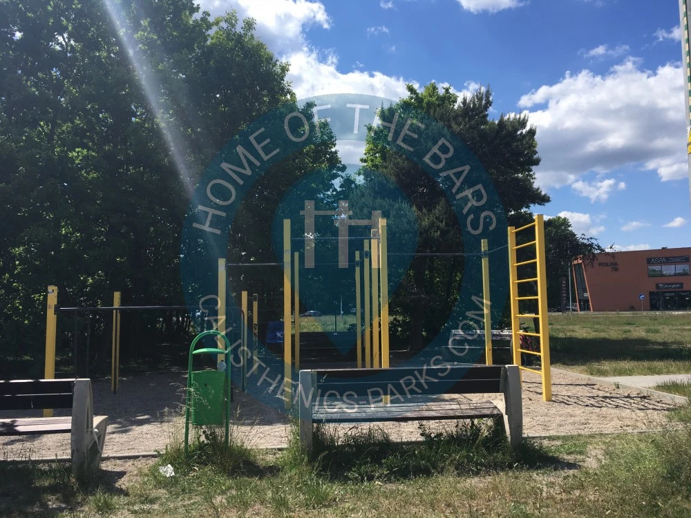Calisthenics Stations - Toruń - New Age Fit Street Workout Park - Poland - Spot