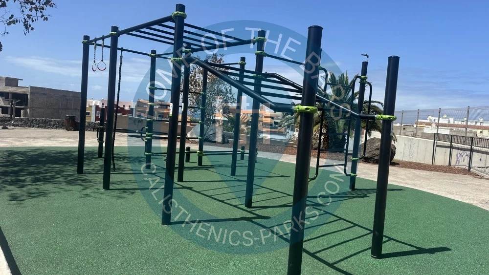 Calisthenics park in 
Address
                                    Rotonda Pescadora, 38683 Santiago del Teide, Santa Cruz de Tenerife, Spain
                            