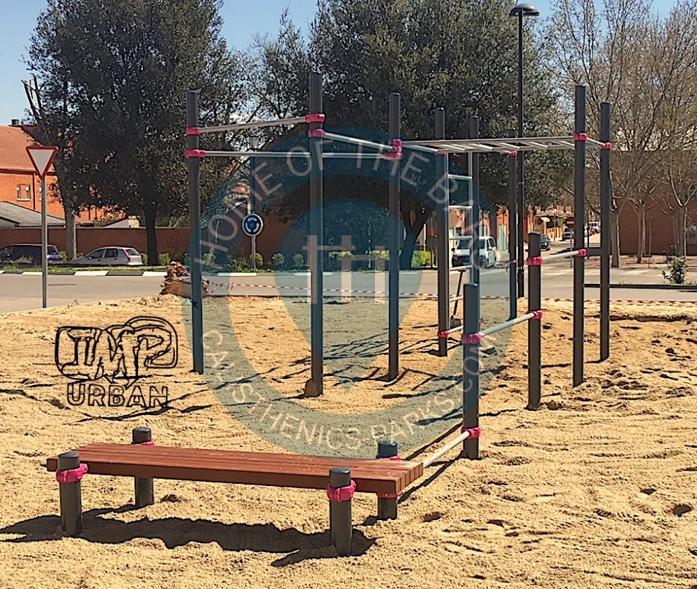 Calisthenics park in 2, Avenida del Doce de Octubre, Ensanche, San Martín de la Vega, Comunidad de Madrid, 28330, España